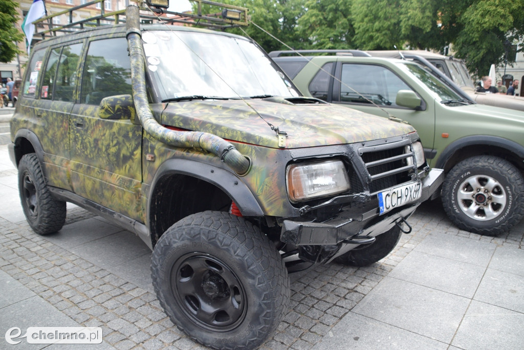 Parada, terenowe przejazdy i historia. Militarne święto w Chełmnie