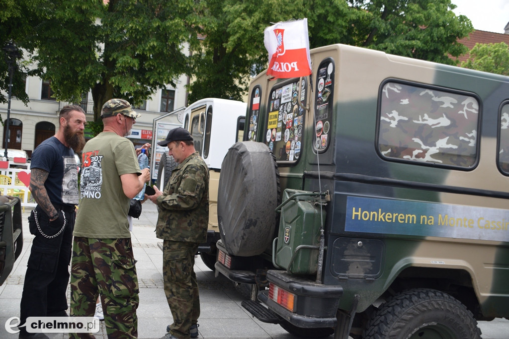 Parada, terenowe przejazdy i historia. Militarne święto w Chełmnie