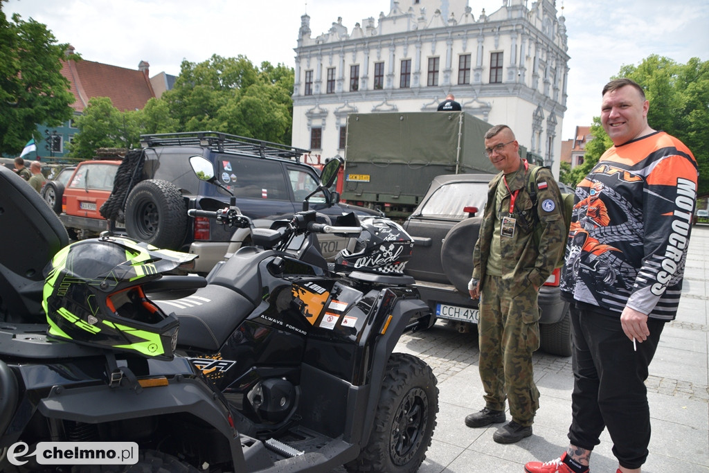 Parada, terenowe przejazdy i historia. Militarne święto w Chełmnie