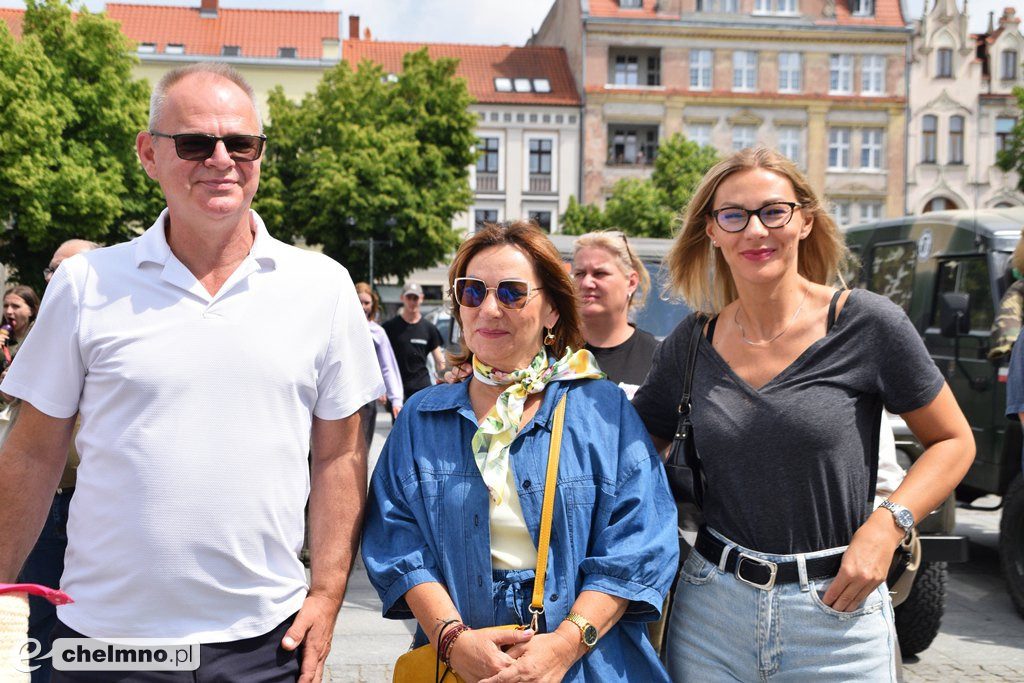 Parada, terenowe przejazdy i historia. Militarne święto w Chełmnie