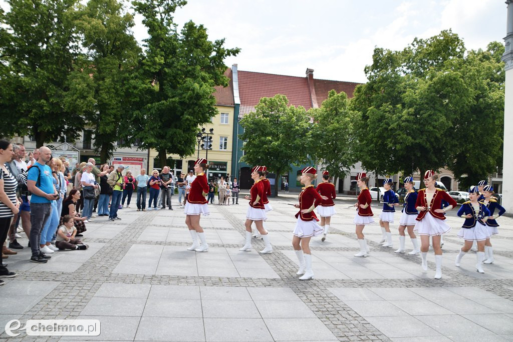 Parada, terenowe przejazdy i historia. Militarne święto w Chełmnie