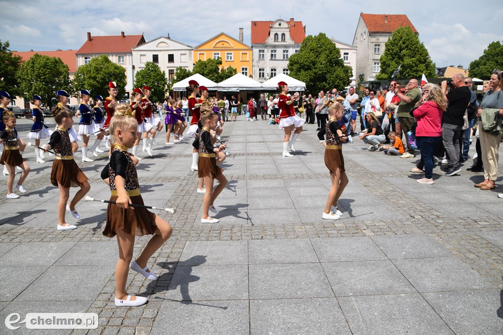 Parada, terenowe przejazdy i historia. Militarne święto w Chełmnie