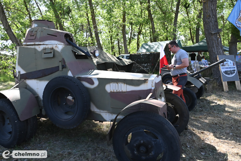 Parada, terenowe przejazdy i historia. Militarne święto w Chełmnie