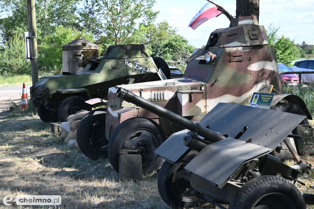 Parada, terenowe przejazdy i historia. Militarne święto w Chełmnie