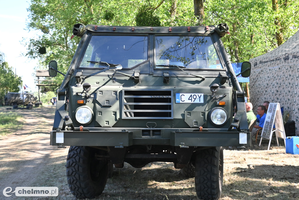 Parada, terenowe przejazdy i historia. Militarne święto w Chełmnie