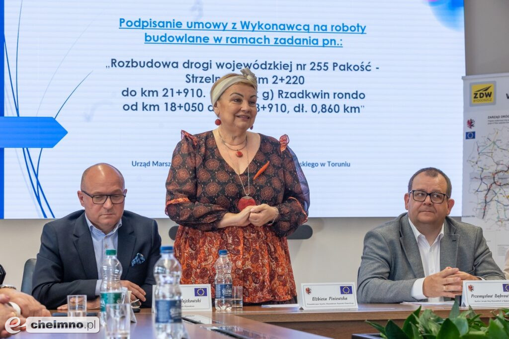 Umowa na rondo w Rzadkwinie podpisana