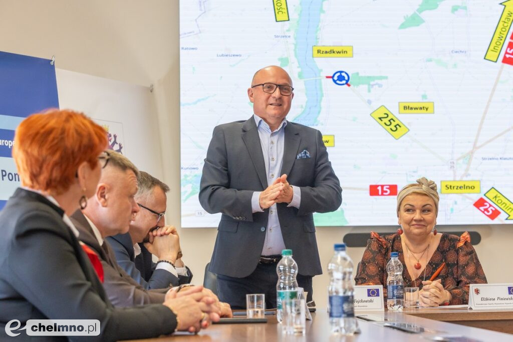 Umowa na rondo w Rzadkwinie podpisana
