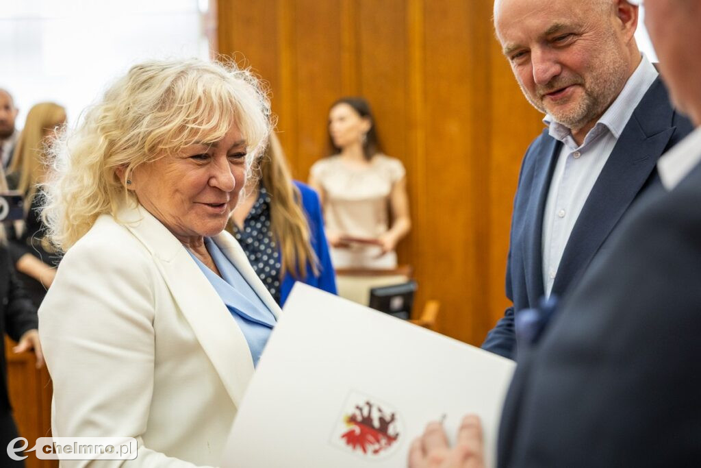 Nowe umowy FEdKP: infrastruktura społeczna, inwestycje