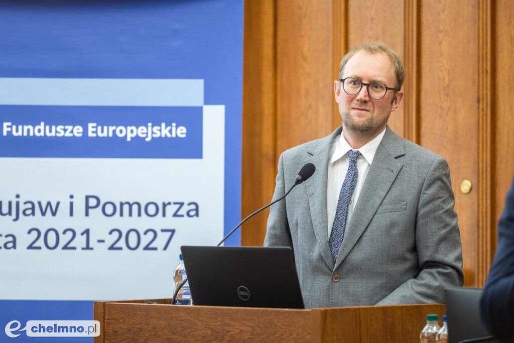 Nowe umowy FEdKP: infrastruktura społeczna, inwestycje