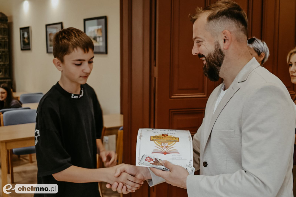 Kto wie najwięcej o gminie Unisław i powiecie?