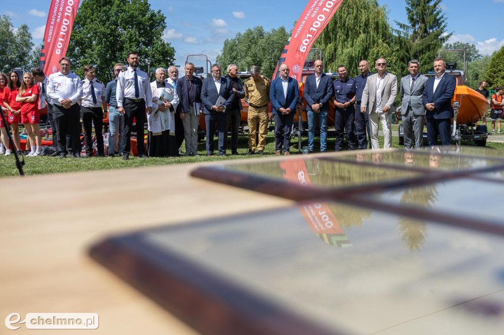 Samochody, quady i łodzie dla ratowników wodnych