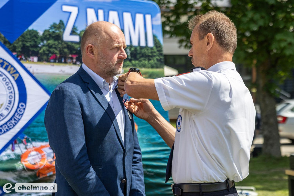 Samochody, quady i łodzie dla ratowników wodnych