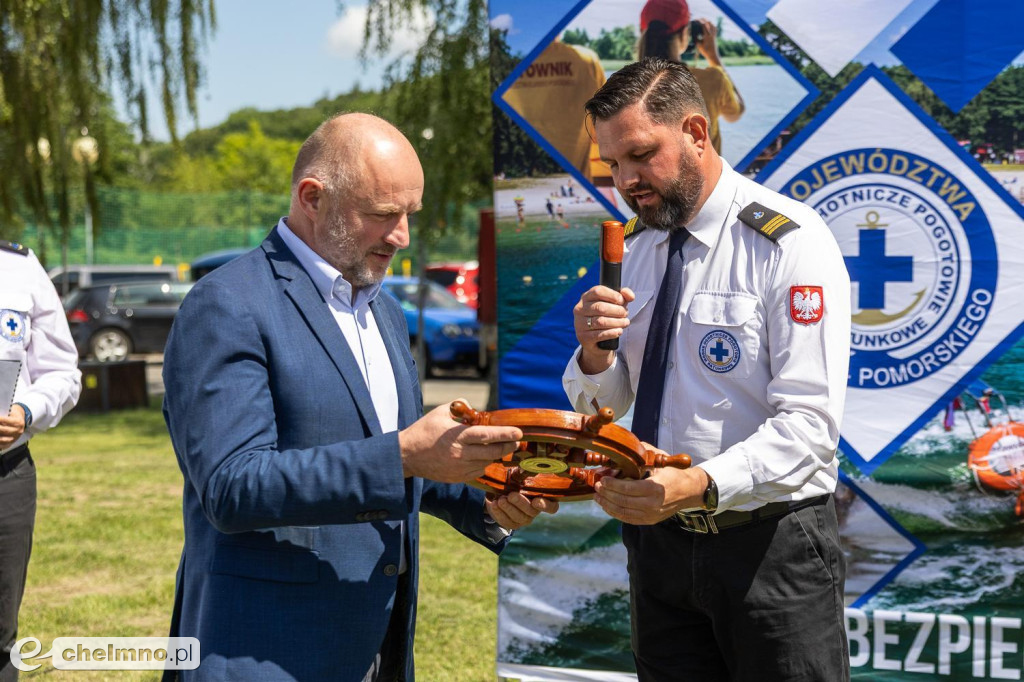 Samochody, quady i łodzie dla ratowników wodnych