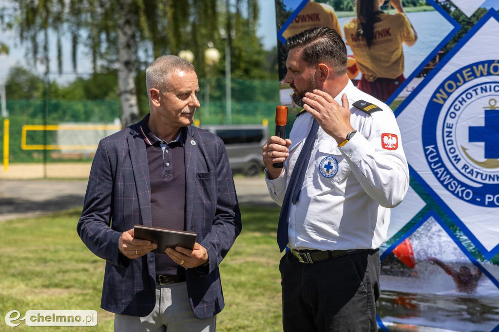 Samochody, quady i łodzie dla ratowników wodnych