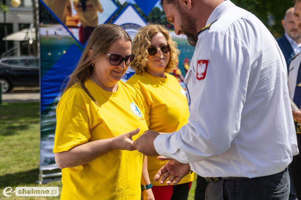 Samochody, quady i łodzie dla ratowników wodnych