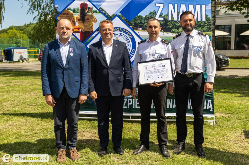 Samochody, quady i łodzie dla ratowników wodnych