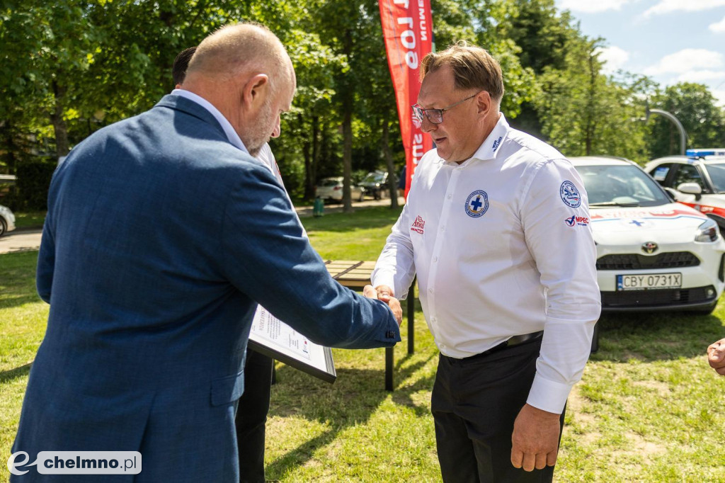 Samochody, quady i łodzie dla ratowników wodnych
