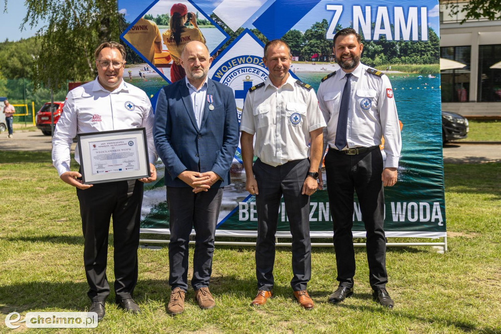 Samochody, quady i łodzie dla ratowników wodnych