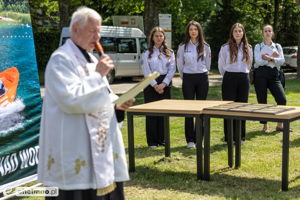 Samochody, quady i łodzie dla ratowników wodnych