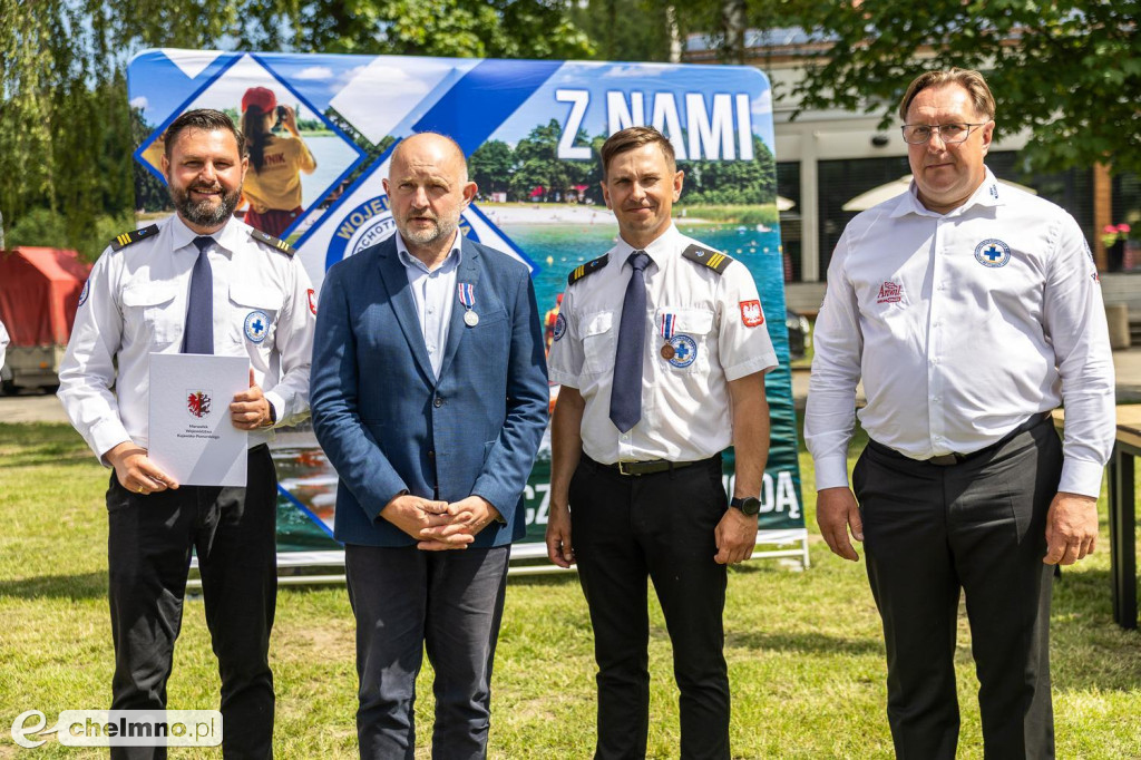 Samochody, quady i łodzie dla ratowników wodnych