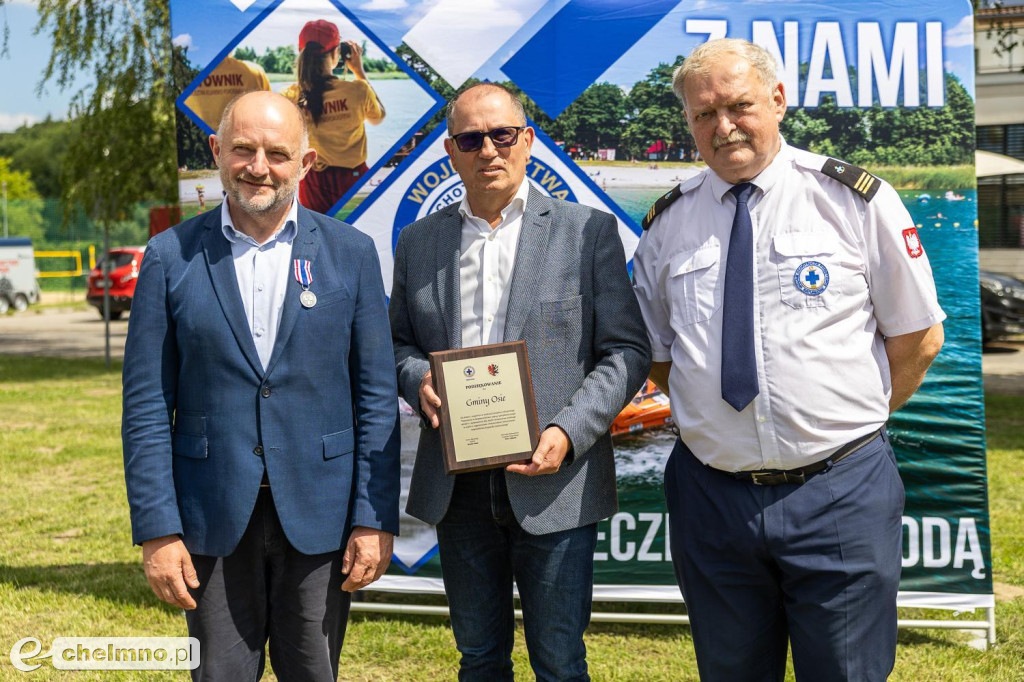 Samochody, quady i łodzie dla ratowników wodnych