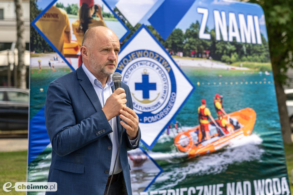 Samochody, quady i łodzie dla ratowników wodnych