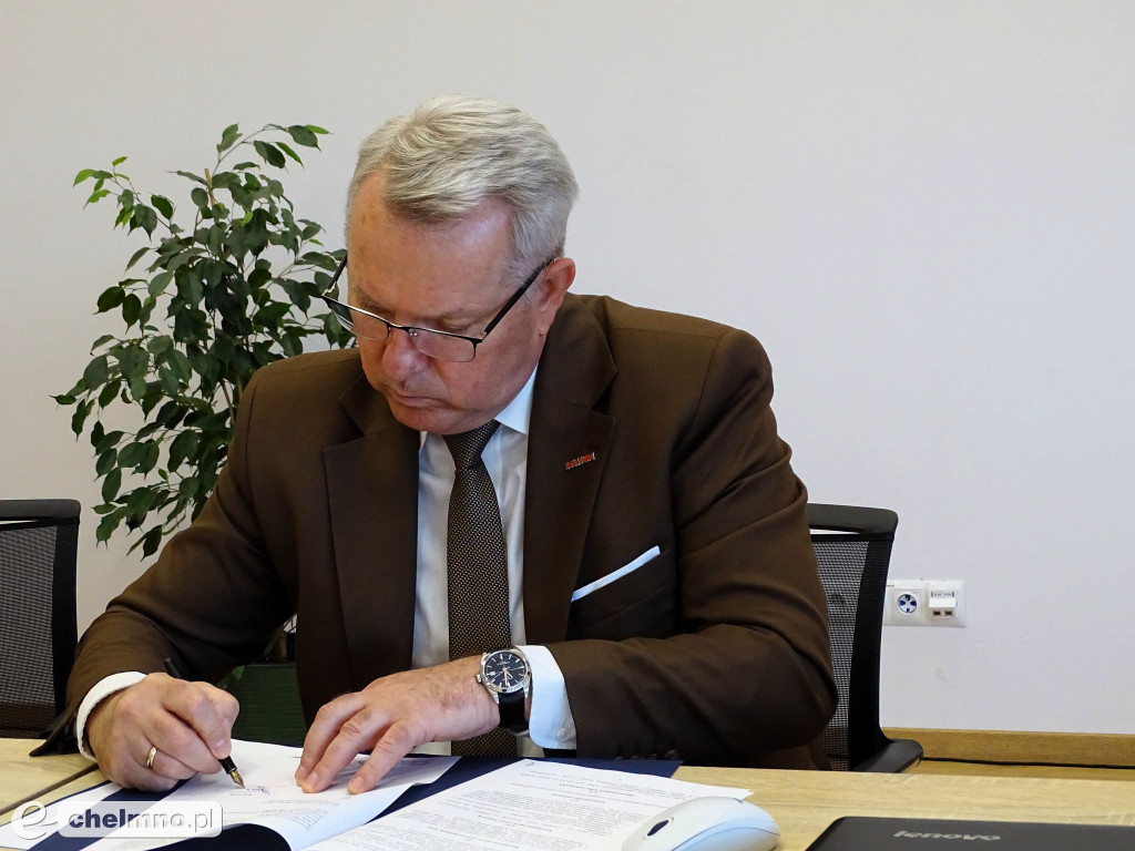 Umowy na dofinansowanie działalności spółek wodnych