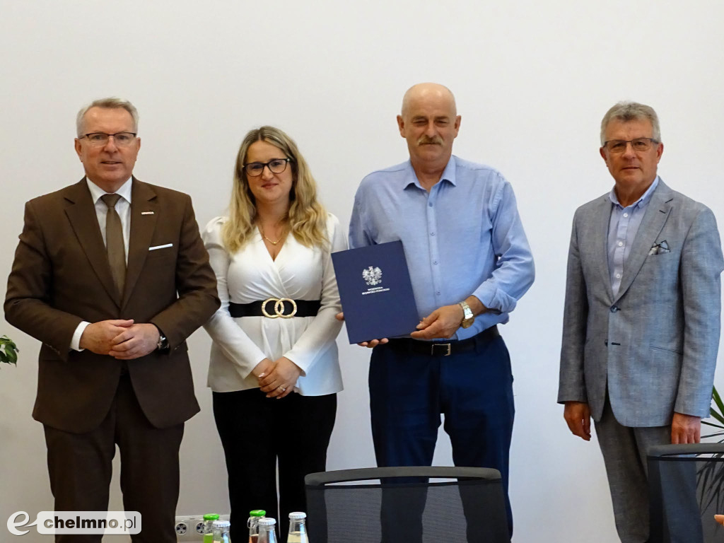 Umowy na dofinansowanie działalności spółek wodnych