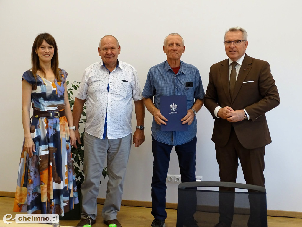 Umowy na dofinansowanie działalności spółek wodnych
