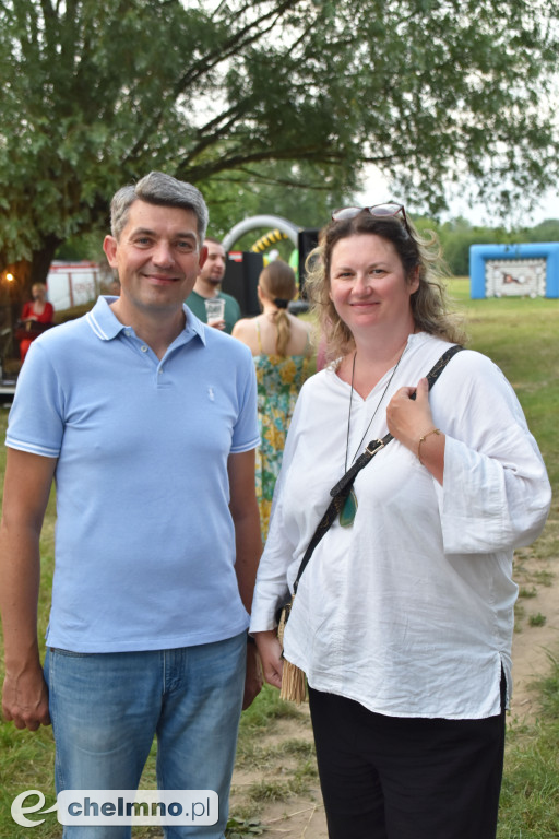 Wianki nad Wisłą połączyły tradycję, muzykę...