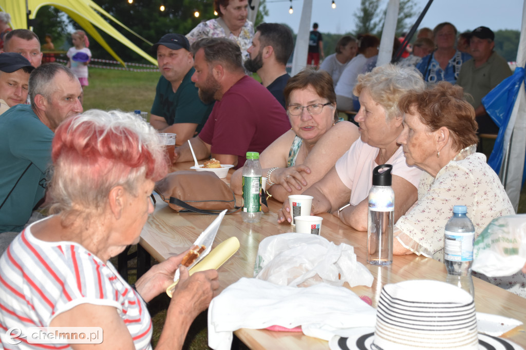 Wianki nad Wisłą połączyły tradycję, muzykę...
