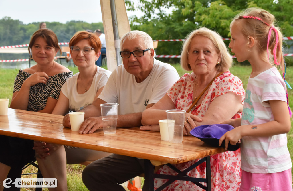 Wianki nad Wisłą połączyły tradycję, muzykę...