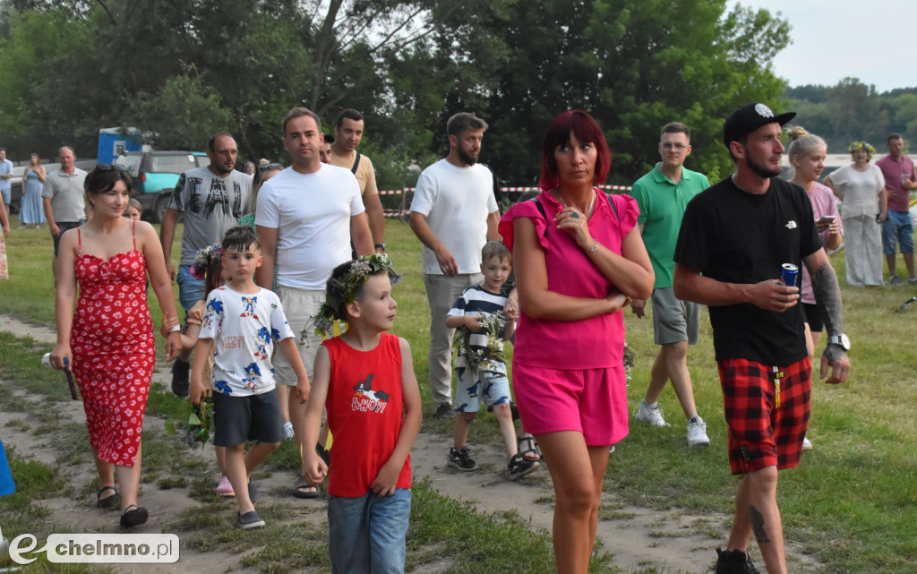 Wianki nad Wisłą połączyły tradycję, muzykę...