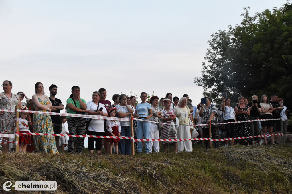 Wianki nad Wisłą połączyły tradycję, muzykę...