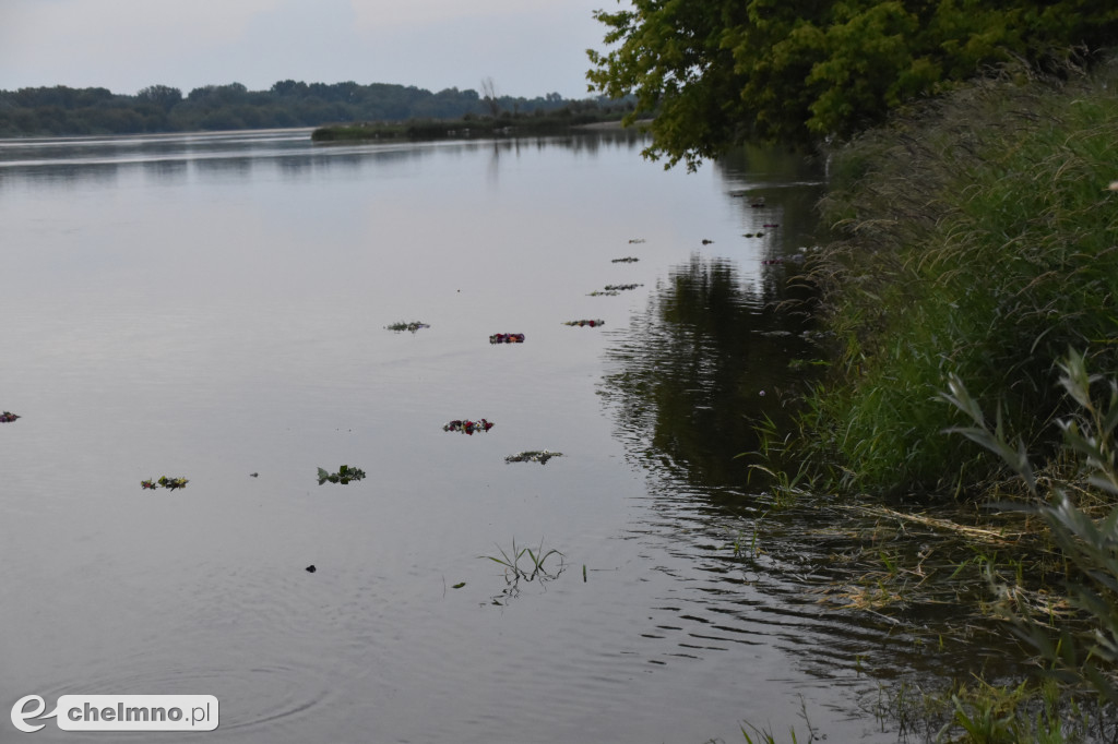 Wianki nad Wisłą połączyły tradycję, muzykę...