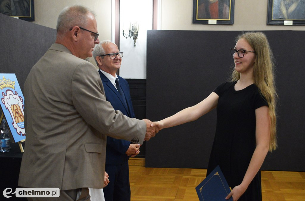 Nagrody Burmistrza Miasta Chełmna dla najlepszych uczniów