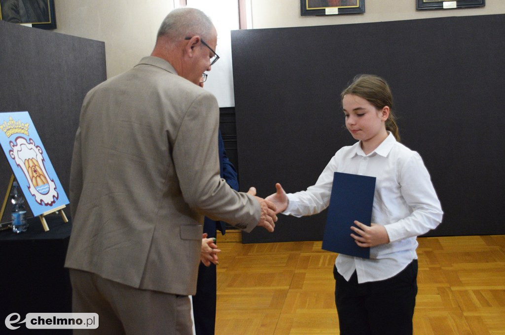 Nagrody Burmistrza Miasta Chełmna dla najlepszych uczniów