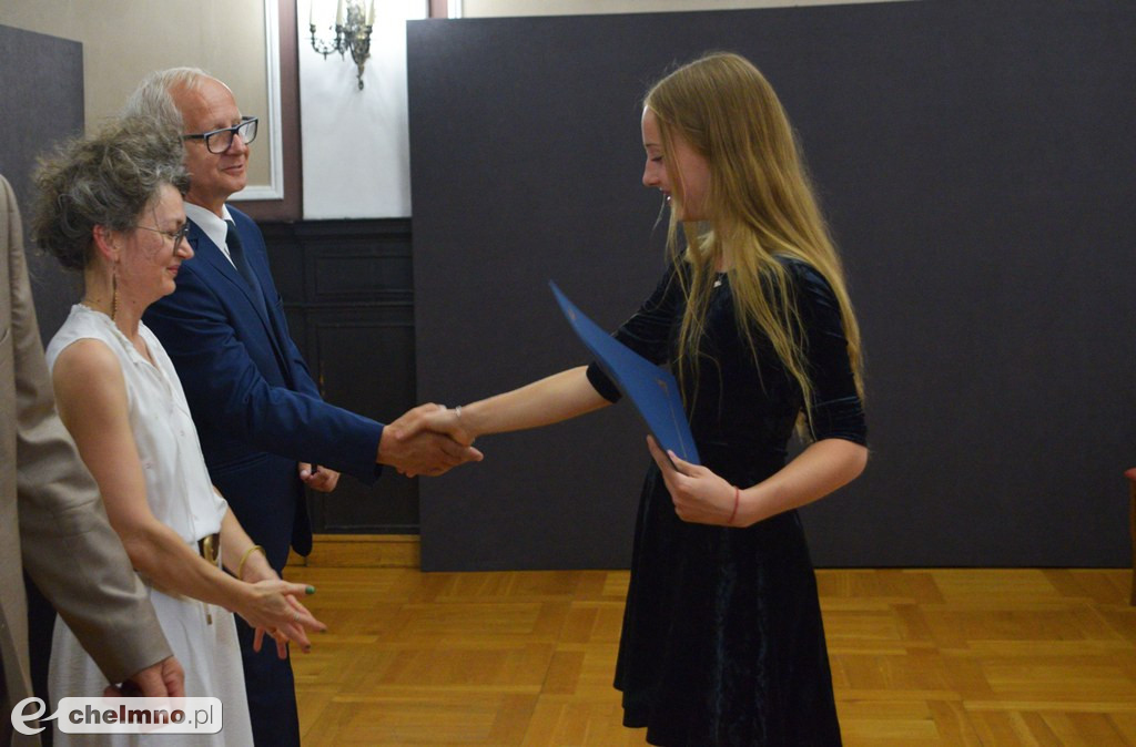 Nagrody Burmistrza Miasta Chełmna dla najlepszych uczniów