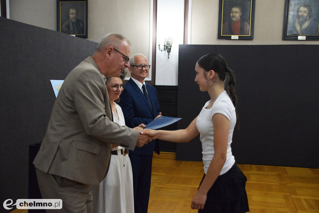 Nagrody Burmistrza Miasta Chełmna dla najlepszych uczniów