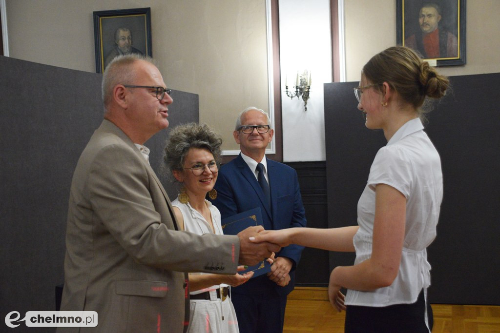 Nagrody Burmistrza Miasta Chełmna dla najlepszych uczniów