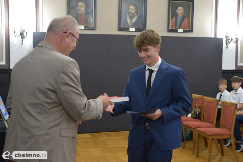 Nagrody Burmistrza Miasta Chełmna dla najlepszych uczniów