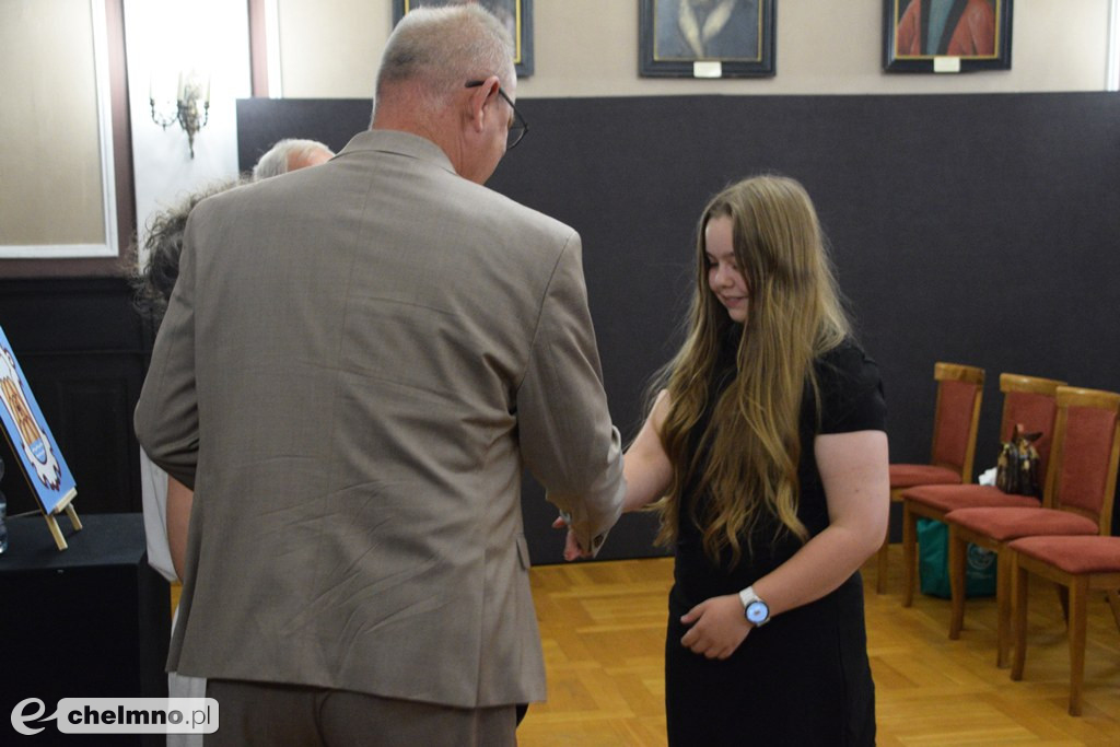 Nagrody Burmistrza Miasta Chełmna dla najlepszych uczniów