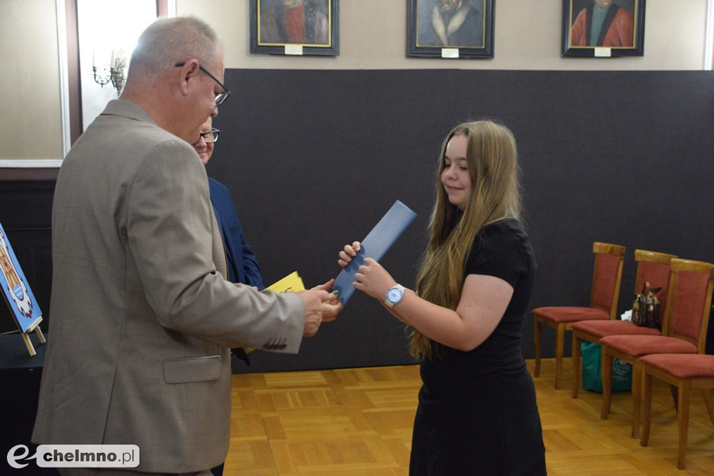 Nagrody Burmistrza Miasta Chełmna dla najlepszych uczniów