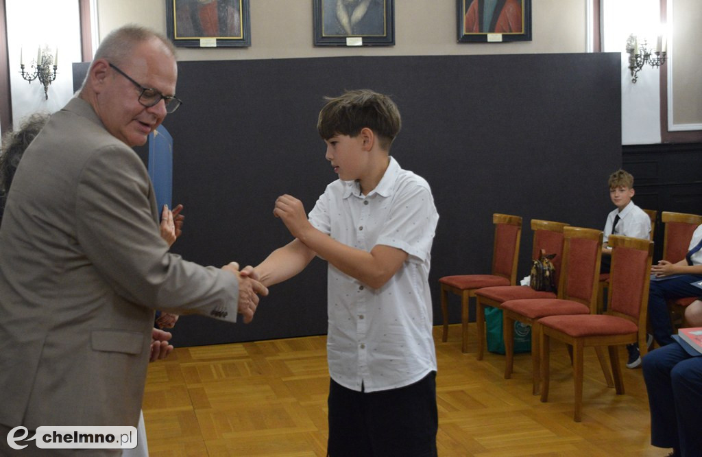 Nagrody Burmistrza Miasta Chełmna dla najlepszych uczniów