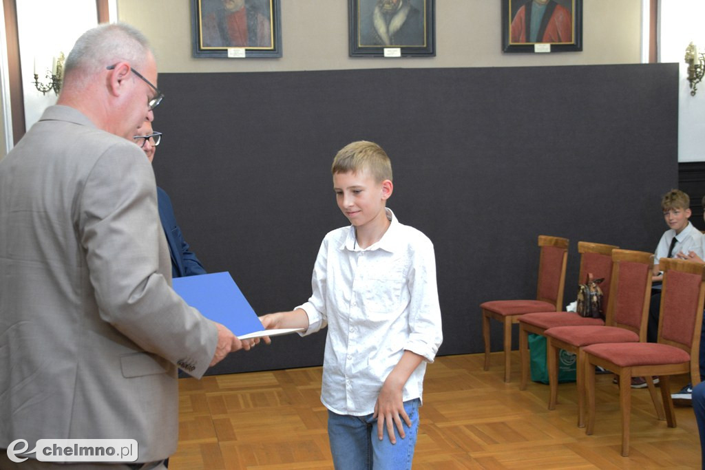 Nagrody Burmistrza Miasta Chełmna dla najlepszych uczniów
