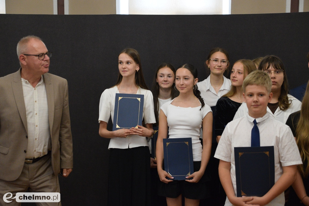 Nagrody Burmistrza Miasta Chełmna dla najlepszych uczniów