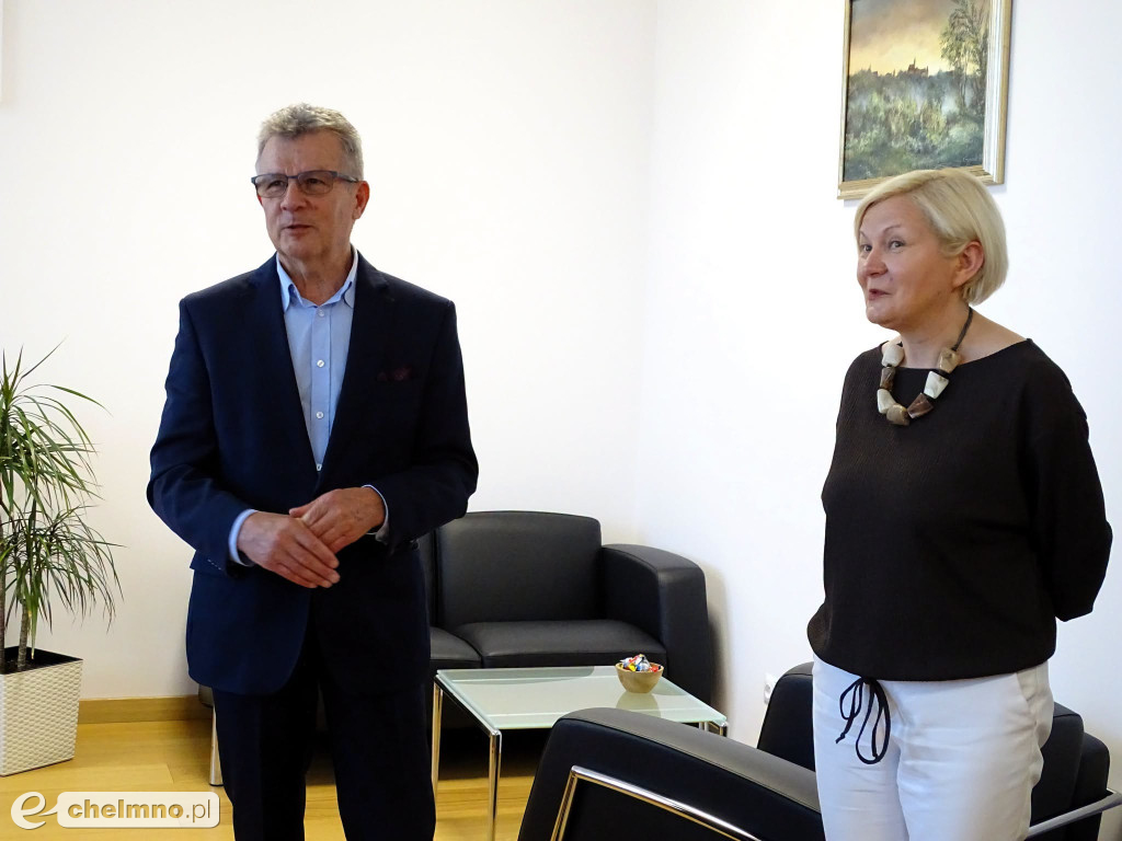 Dwie klasy z chełmińskiego LO na lekcji w Starostwie