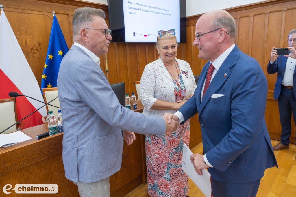 Umowy FEdKP: muzeum w Biskupinie, parki w Ciechocinku