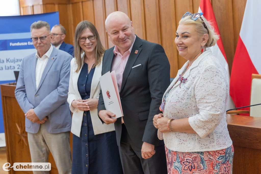 Umowy FEdKP: muzeum w Biskupinie, parki w Ciechocinku