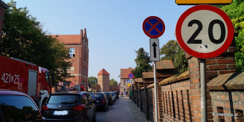 20 metrów bezmyślnego parkowania